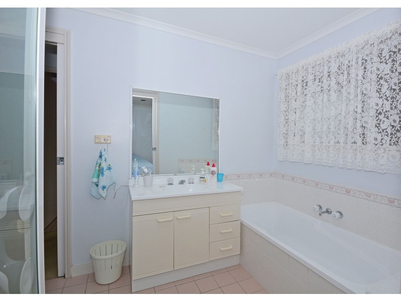 8/174 Cypress Street, Urangan QLD 4655