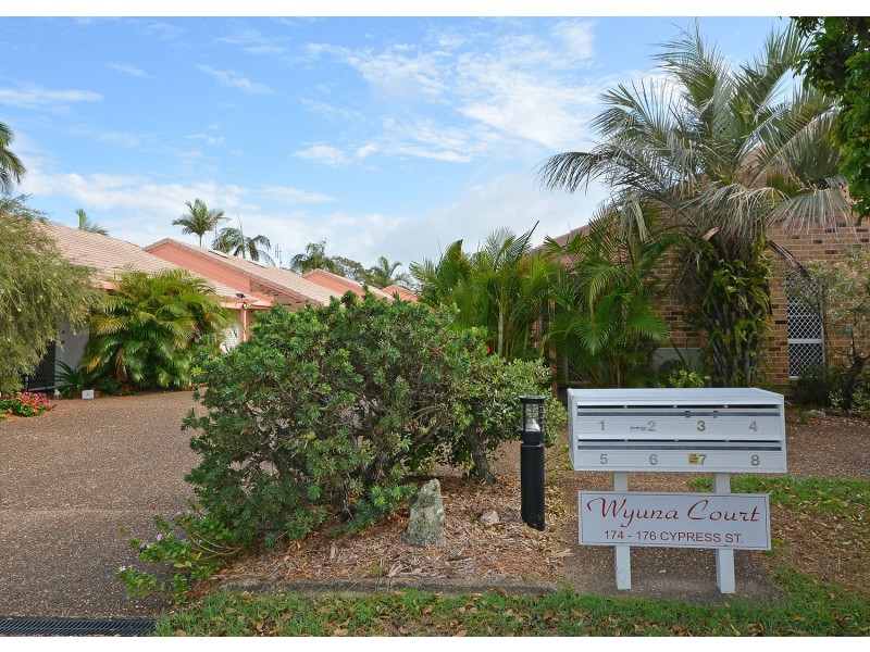 8/174 Cypress Street, Urangan QLD 4655