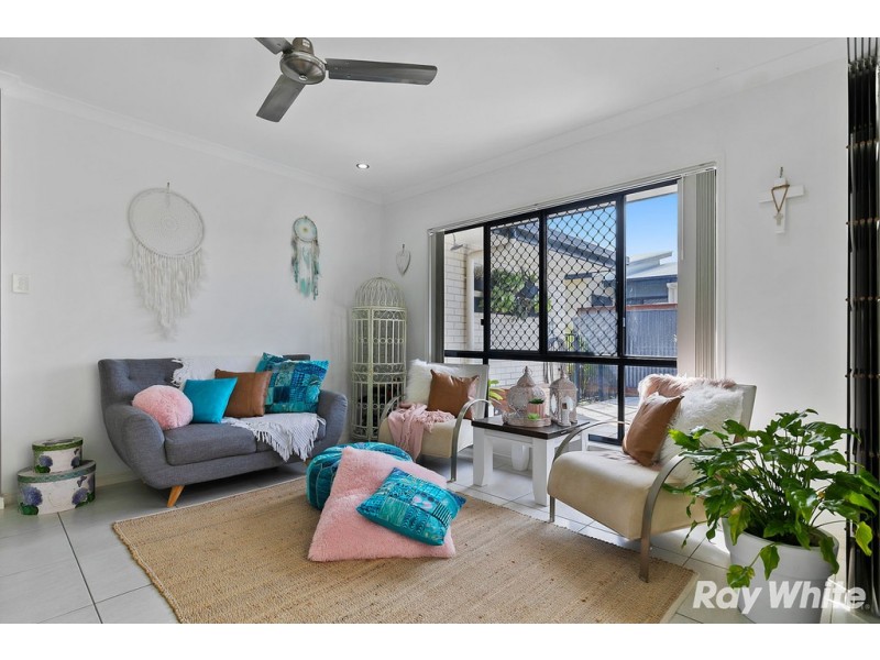 6 Fulmar Court, Burrum Heads QLD 4659