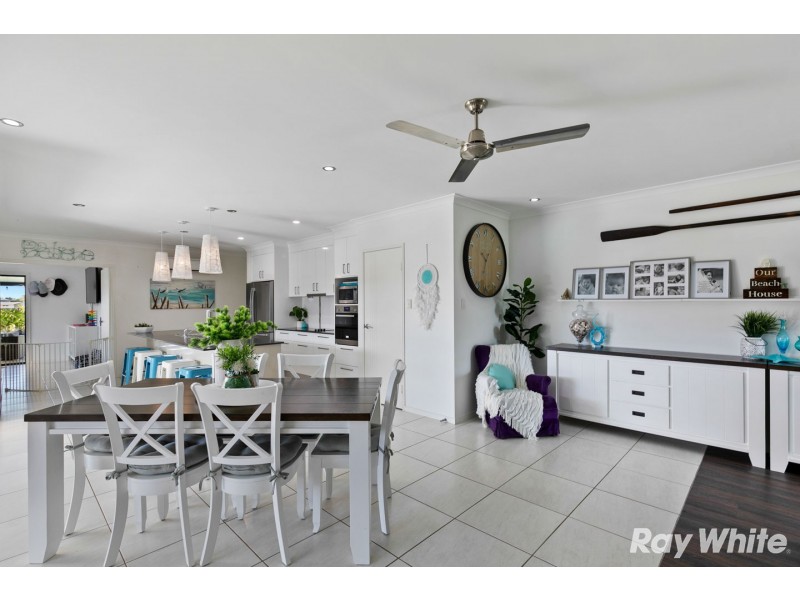 6 Fulmar Court, Burrum Heads QLD 4659