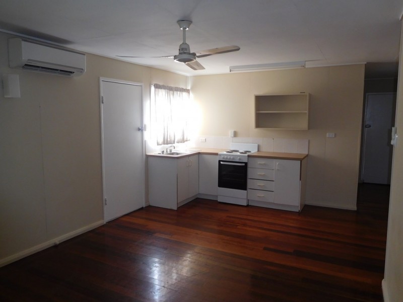 5/7 Robert Street, Torquay QLD 4655