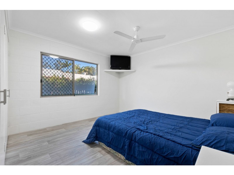 42 Brighton Street, Point Vernon QLD 4655