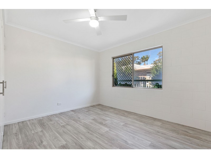 42 Brighton Street, Point Vernon QLD 4655