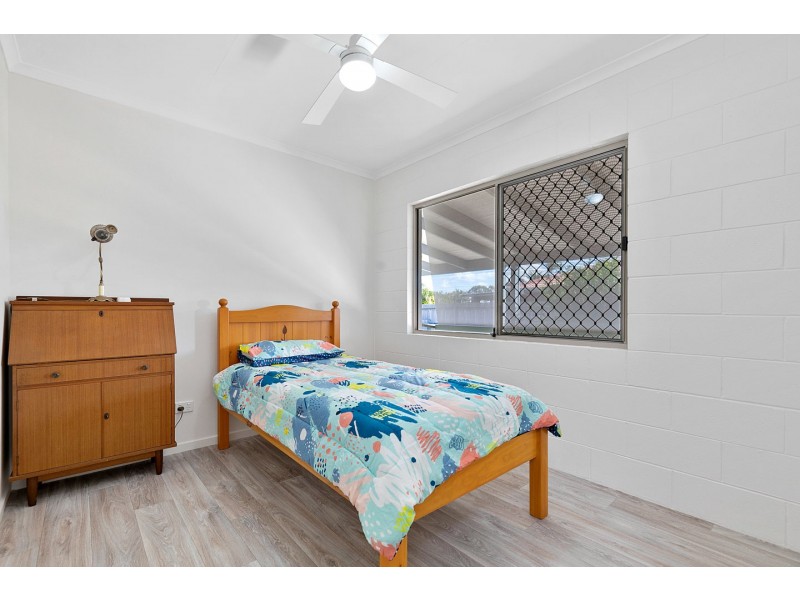 42 Brighton Street, Point Vernon QLD 4655
