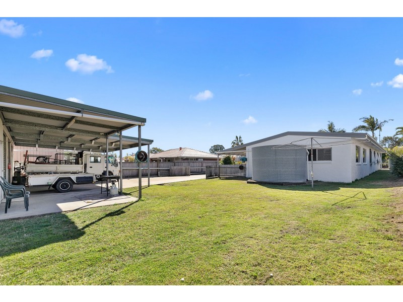 42 Brighton Street, Point Vernon QLD 4655