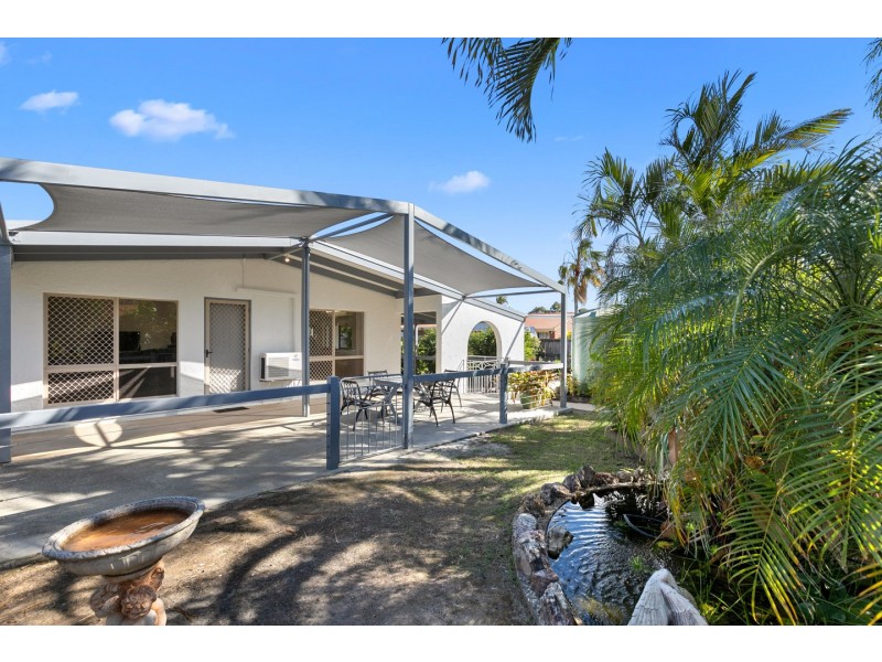 42 Brighton Street, Point Vernon QLD 4655