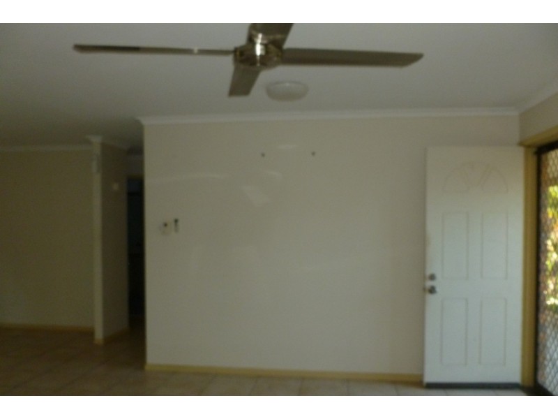 4 Meledie Avenue, Kawungan QLD 4655