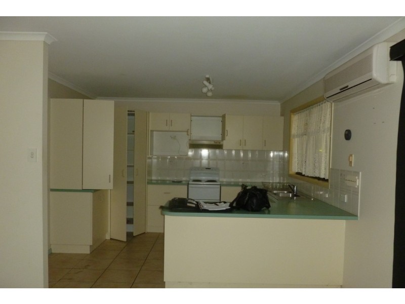 4 Meledie Avenue, Kawungan QLD 4655