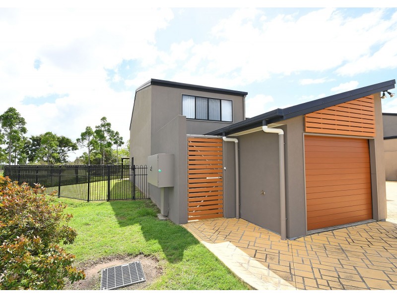 1/85 Ibis Boulevard, Eli Waters QLD 4655