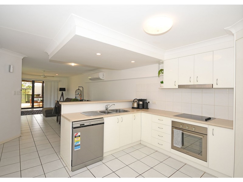 1/85 Ibis Boulevard, Eli Waters QLD 4655