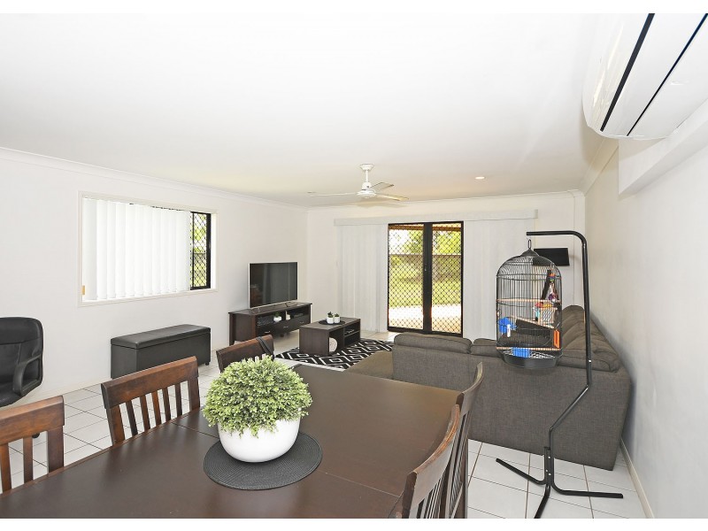 1/85 Ibis Boulevard, Eli Waters QLD 4655