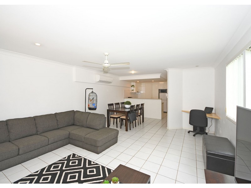 1/85 Ibis Boulevard, Eli Waters QLD 4655