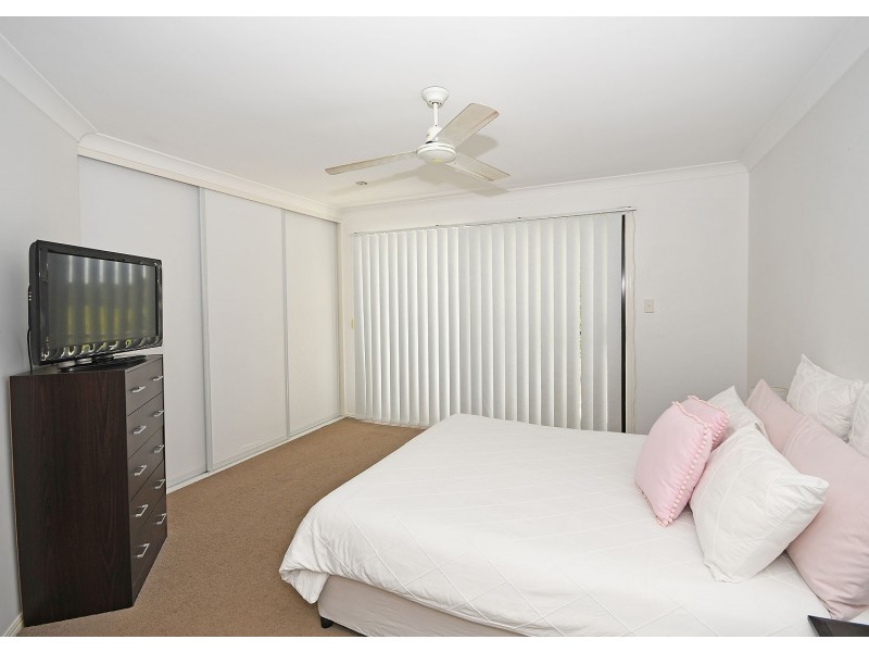 1/85 Ibis Boulevard, Eli Waters QLD 4655