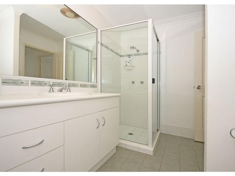 1/85 Ibis Boulevard, Eli Waters QLD 4655