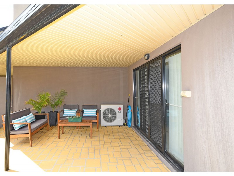 1/85 Ibis Boulevard, Eli Waters QLD 4655