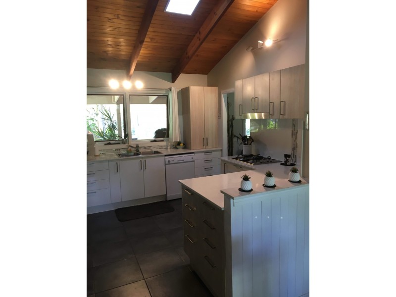 20 Dreamtime Avenue, Burrum Heads QLD 4659