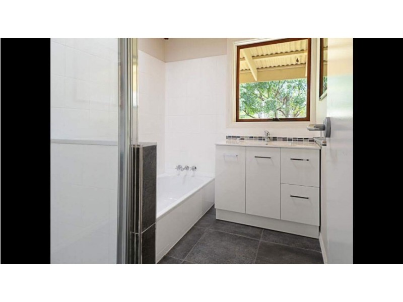 20 Dreamtime Avenue, Burrum Heads QLD 4659