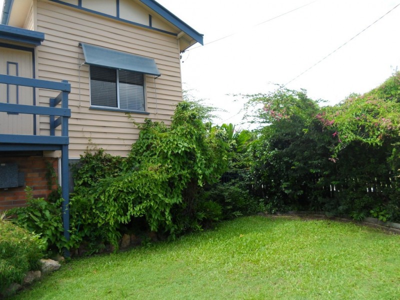 20 Beach Road, Pialba QLD 4655