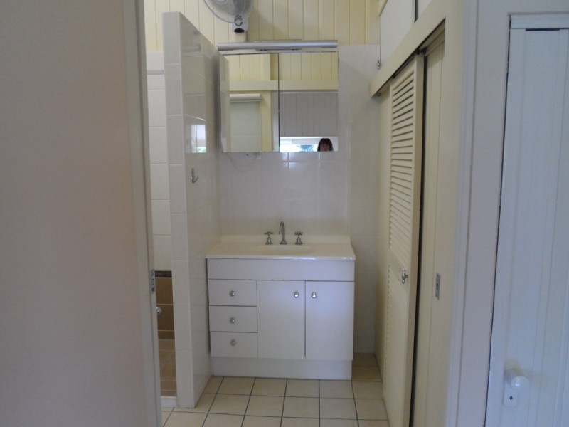 20 Beach Road, Pialba QLD 4655