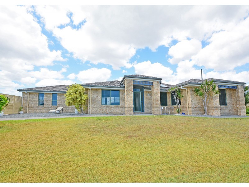 1-5 Highland Place, Craignish QLD 4655