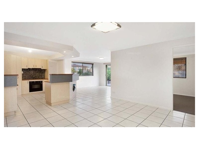 1-5 Highland Place, Craignish QLD 4655