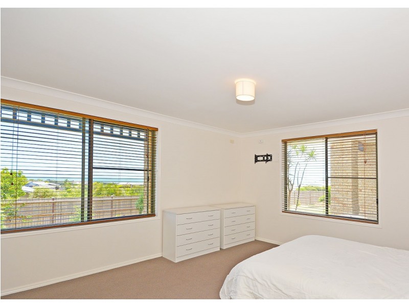 1-5 Highland Place, Craignish QLD 4655
