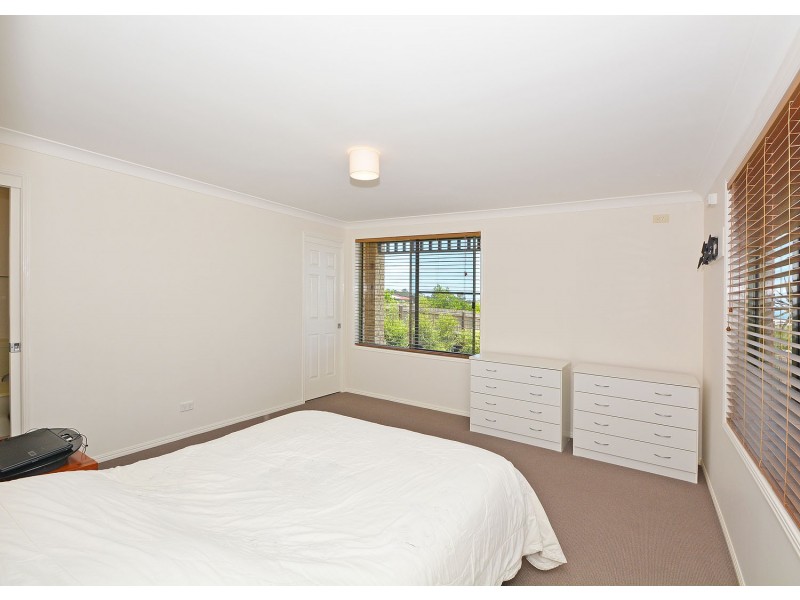1-5 Highland Place, Craignish QLD 4655