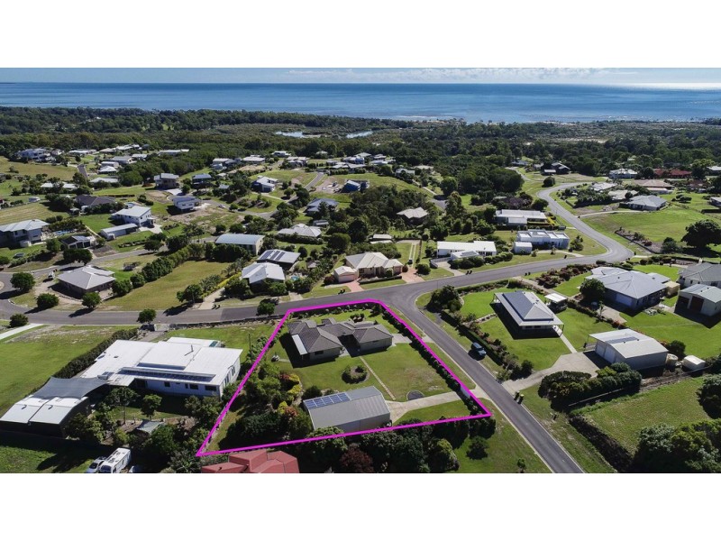 1-5 Highland Place, Craignish QLD 4655