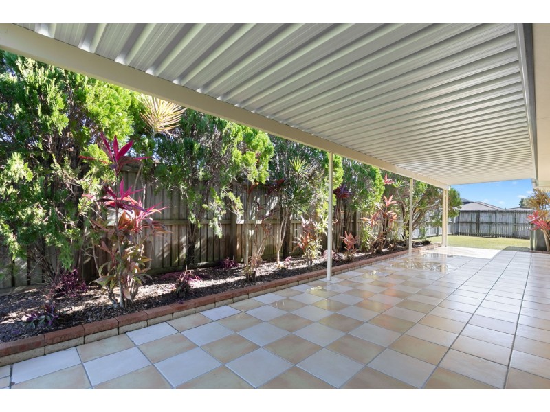 1 Abbey Court, Kawungan QLD 4655