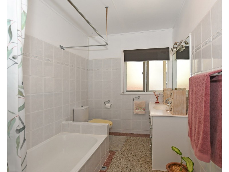 5 Susan Close, River Heads QLD 4655