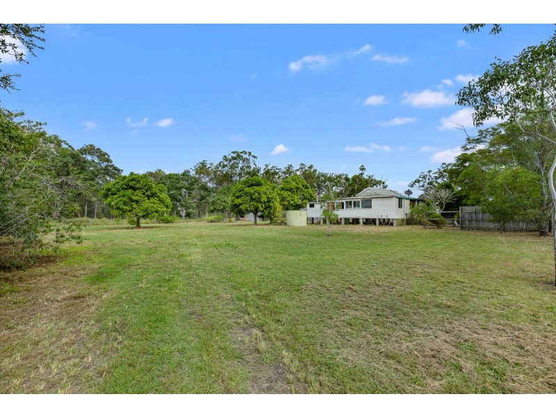 36 Creek Street, Howard QLD 4659