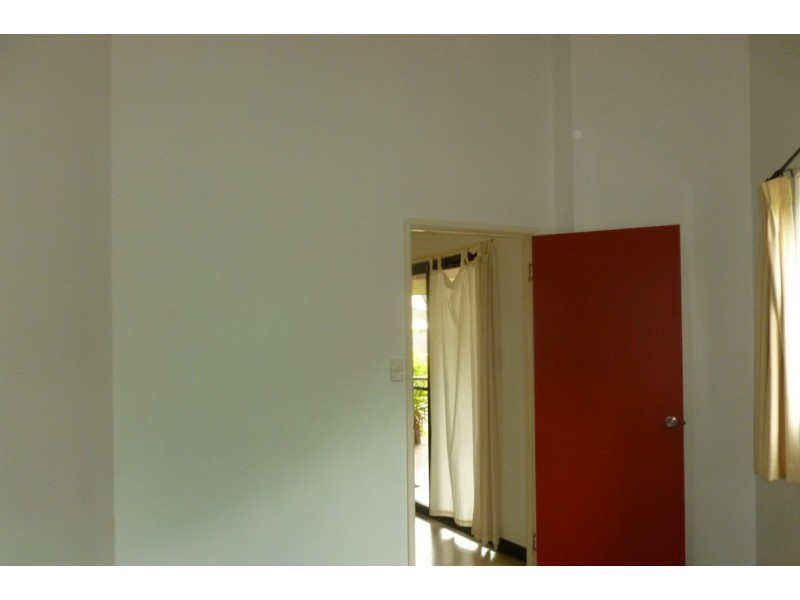 2/17 Truro Street, Torquay QLD 4655