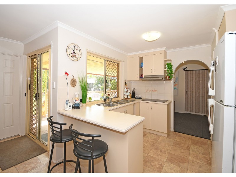 15 Thornbill Drive, Eli Waters QLD 4655