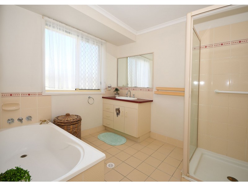 15 Thornbill Drive, Eli Waters QLD 4655