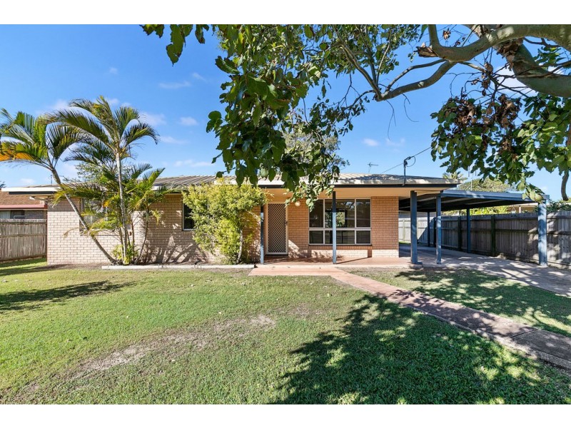 717 Boat Harbour Drive, Urangan QLD 4655