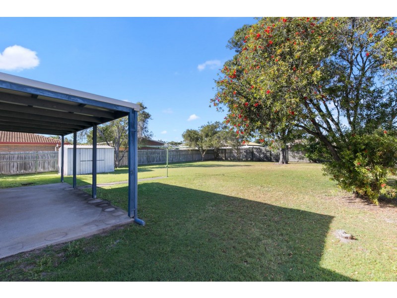 717 Boat Harbour Drive, Urangan QLD 4655