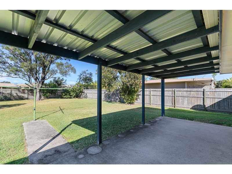 717 Boat Harbour Drive, Urangan QLD 4655