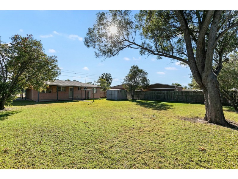 717 Boat Harbour Drive, Urangan QLD 4655