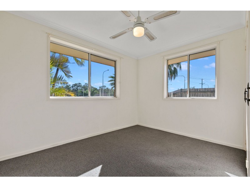 717 Boat Harbour Drive, Urangan QLD 4655