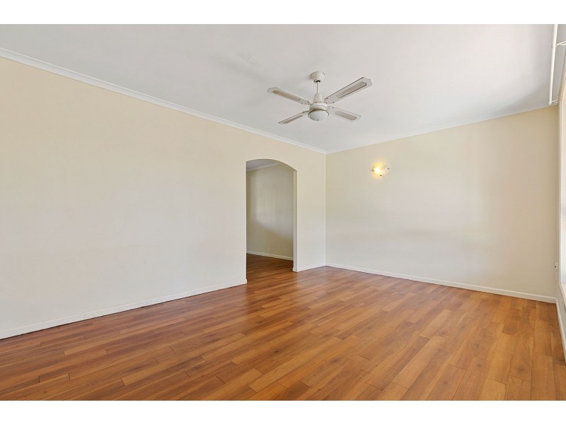 717 Boat Harbour Drive, Urangan QLD 4655