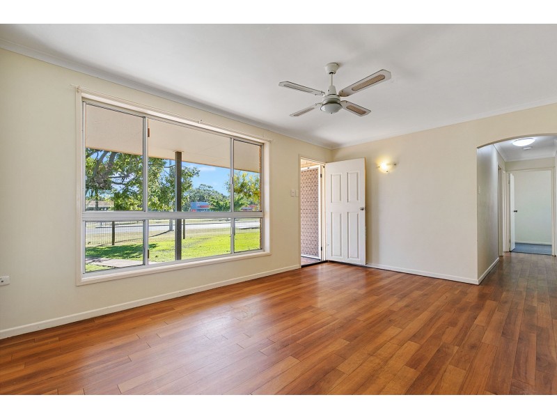 717 Boat Harbour Drive, Urangan QLD 4655