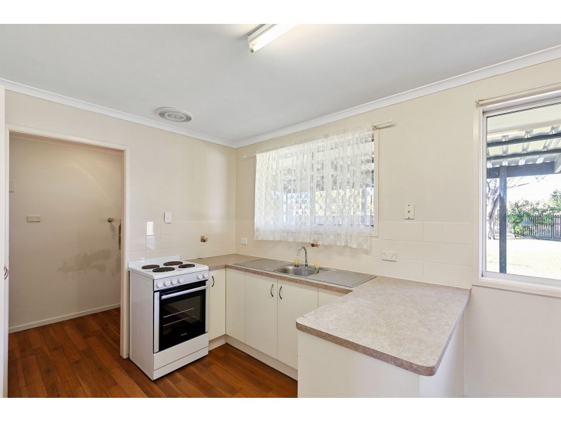 717 Boat Harbour Drive, Urangan QLD 4655