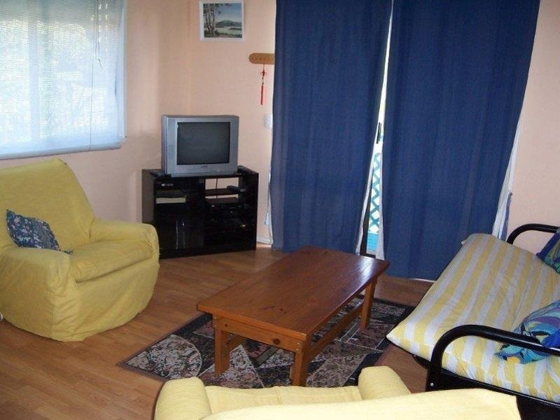 12 Holiday Parade, Scarness QLD 4655