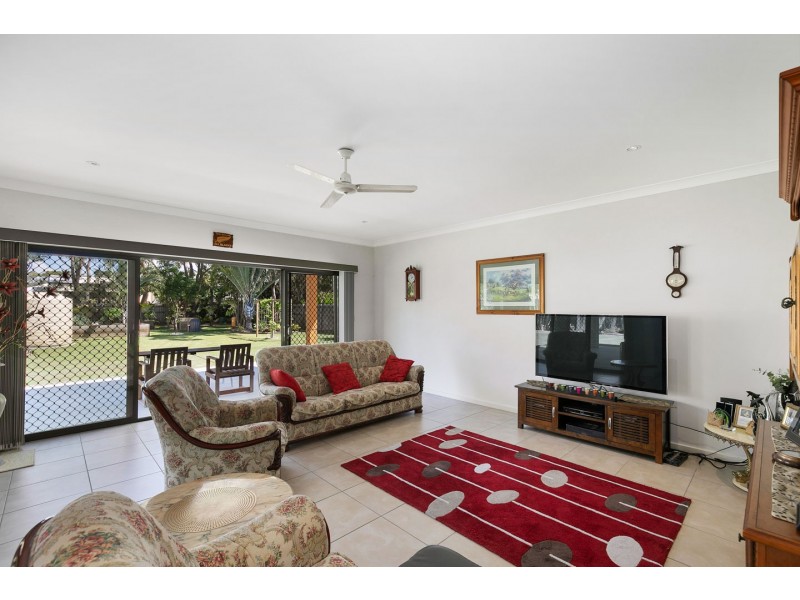 19 Amstal Avenue, Wondunna QLD 4655
