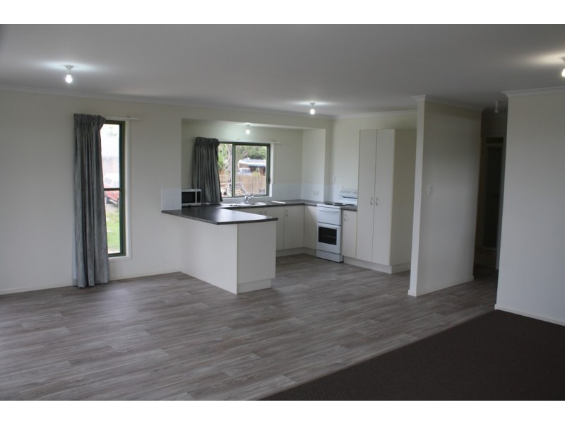 67 Mathiesen, Booral QLD 4655