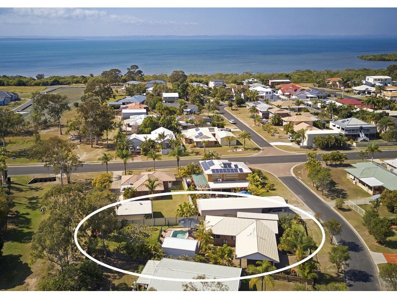3 Shoreline Court, Urangan QLD 4655