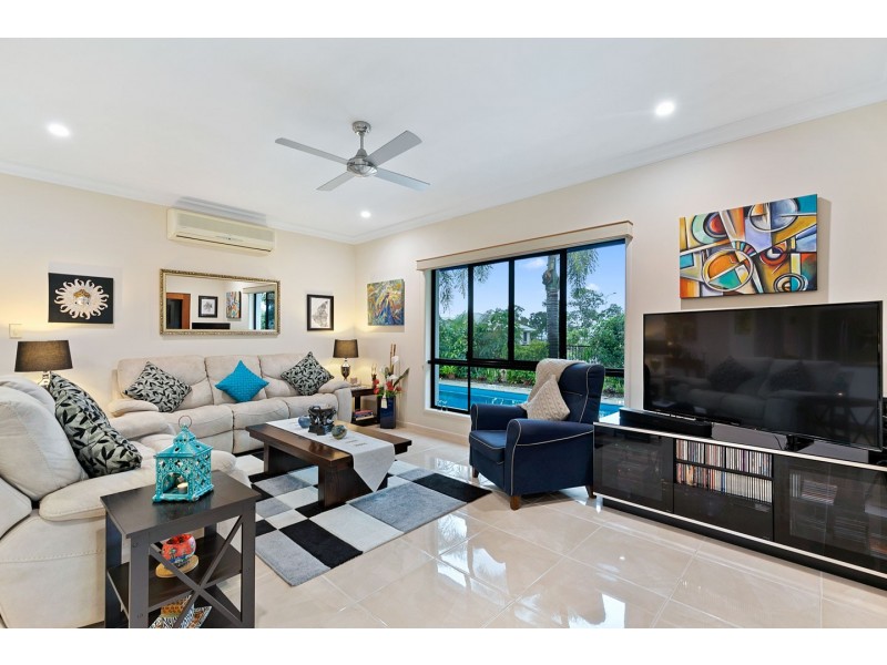5 Cockle Court, Burrum Heads QLD 4659