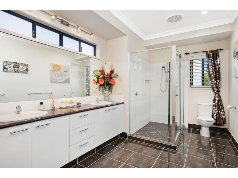 5 Cockle Court, Burrum Heads QLD 4659