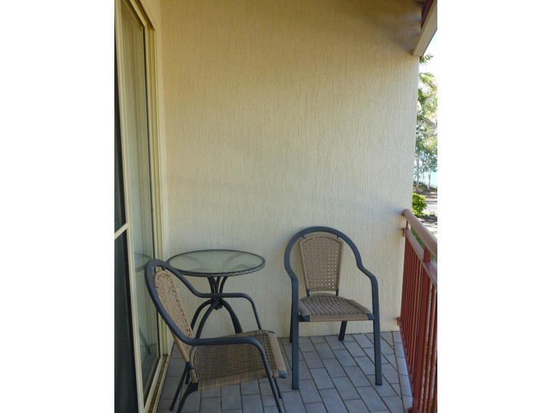 3/457 ESPLANADE, Torquay QLD 4655