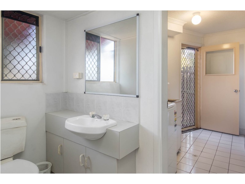 3/457 ESPLANADE, Torquay QLD 4655